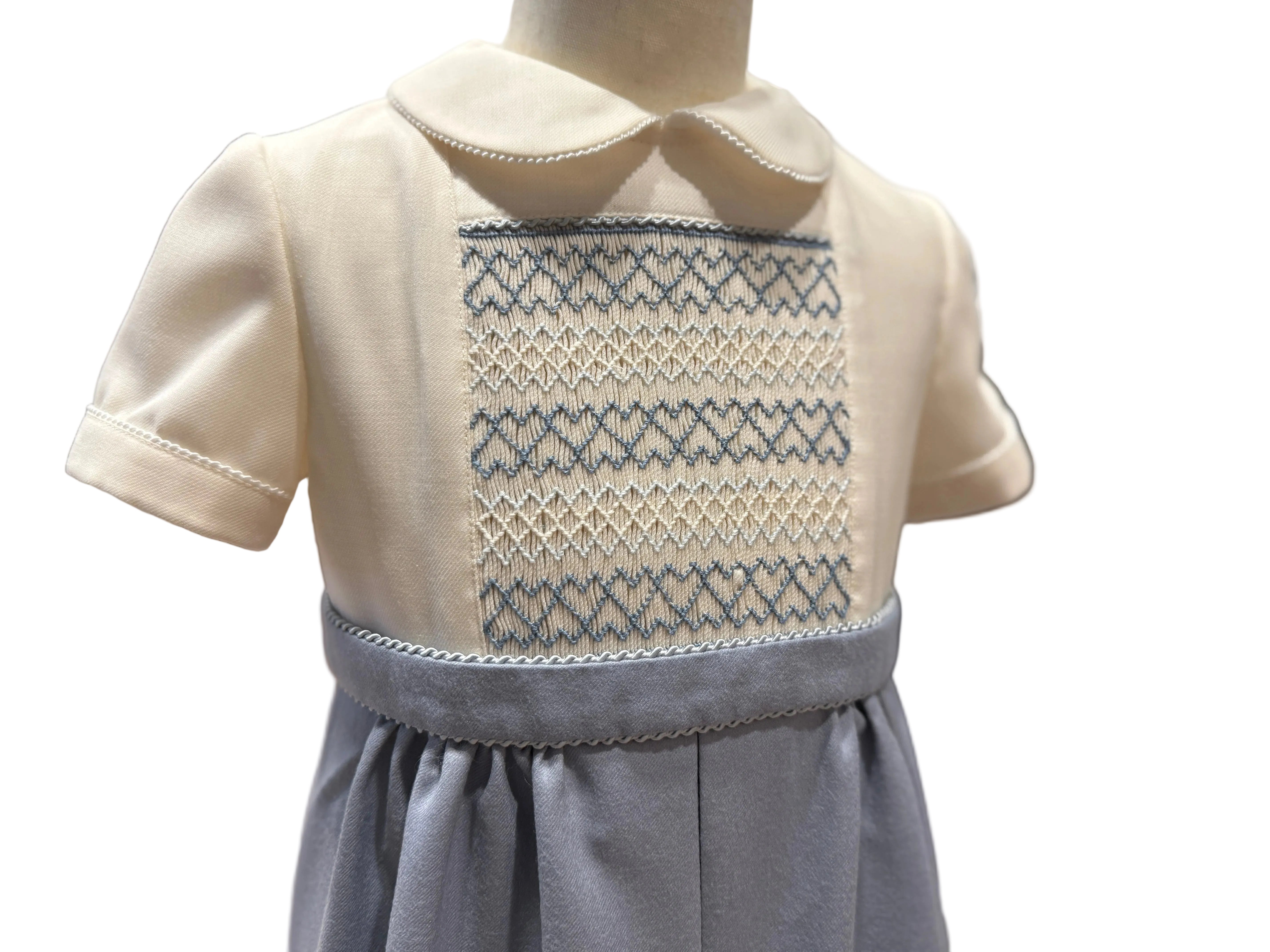 白金よつば　ワンピース　幼稚園受験 お受験本番の服装問題③：オーダー服の好きなブランド一覧 | フル